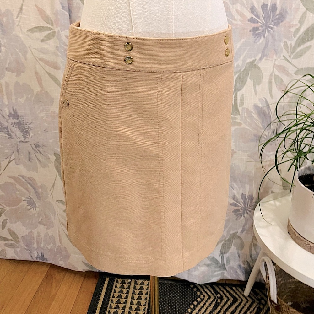 H&M Beige Woven High Waist Skirt. Size 8. NWT. - Picture 2 of 8
